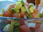Салат из авокадо и помидоров