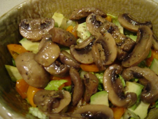 Грибной салат с картофелем
